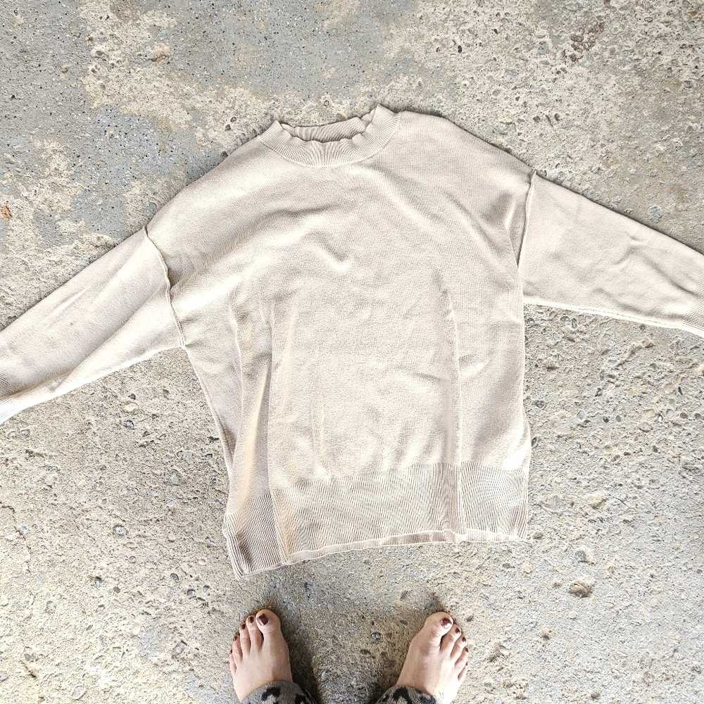 Chic Beige Women's Crew Neck Sweater